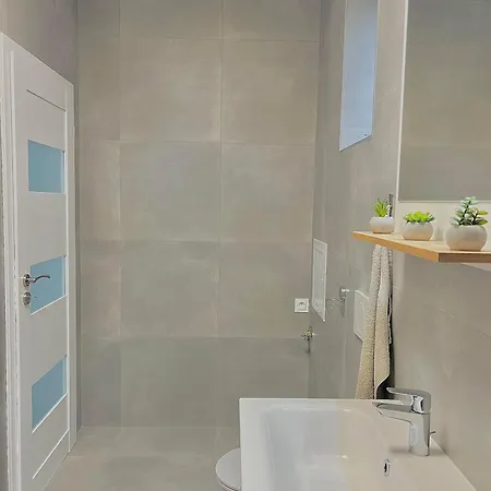2 Moderne 19 A 95 V Sukromi V Centre Mesta * Turcianske Teplice