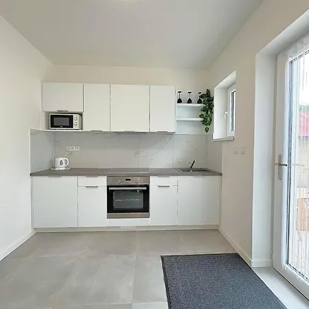 2 Moderne 19 A 95 V Sukromi V Centre Mesta